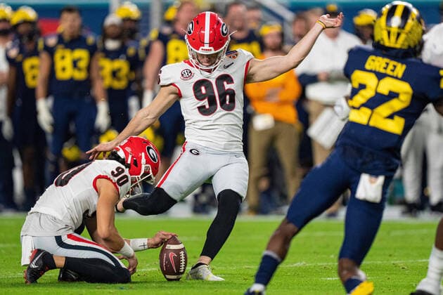 Georgia Bulldogs place kicker Jack Podlesny (96) plays during the Capital One Orange Bowl NCAA, College League, USA College Football Playoff game between Georgia and Michigan on Friday December 31, 2021 at Hard Rock Stadium in Miami Gardens, FL. CSM Miami Gardens United States of America - ZUMAc04_ 20211231_zaf_c04_142 Copyright: xJacobxKupfermanx
