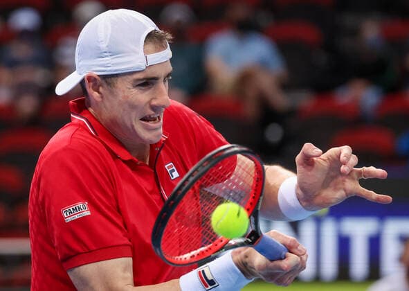 TENNIS ATP, Tennis Herren CUP, John Isner of Team USA hits a shot during his match against Brayden Schnur of Team Canada on day 2 of the ATP Cup tennis tournament at Qudos Arena in Sydney, Sunday, January 2, 2022. ( NO ARCHIVING, EDITORIAL USE ONLY, NO USE IN BOOKS WITHOUT CONSENT SYDNEY NSW AUSTRALIA  Copyright: xDAVIDxGRAYx 20220102001610258521