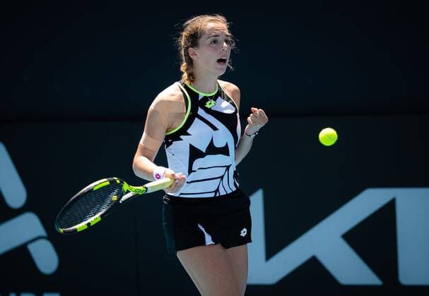 Mandatory Credit: Photo by Rob Prange Shutterstock (12683187cu) Lucia Bronzetti of Italy in action during the first qualification round of the 2022 Adelaide International WTA, Tennis Damen 500 tennis tournament Adelaide International, Tennis, Memorial Drive Tennis Centre, Adelaide, Australia - 02 Jan 2022 Adelaide International, Tennis, Memorial Drive Tennis Centre, Adelaide, Australia - 02 Jan 2022  Copyright: xRobxPrange Shutterstockx 12683187cu