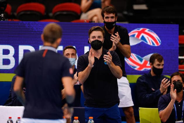 Daniel Evans of Team Great Britain is applauded by his team against Jan-Lennard Struff of Team Germany during the ATP, Tennis Herren Cup at Qudos Bank Arena, Sydney Olympic Park Tennis Centre, Sydney, Australia on 2 January 2022. Copyright: xPeterxDovganx 30460081