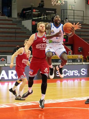 02 01 2022, xovx, Basketball 1 Bundesliga, easy Credit BBL, JobStairs Giessen 46ers Fraport Skyliners Frankfurt v l John Bryant Giessen 46ers , Will Cherry Fraport Skyliners Frankfurt Giessen Sporthalle Ost Hessen Germany EN