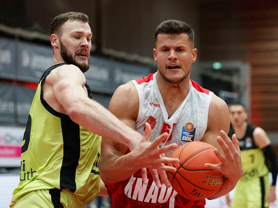 02 01 2022, Basketball, BBL, Hauptrunde, s Oliver Wuerzburg medi bayreuth, GER, Wuerzburg, tectake Arena Picture from left Martynas Sajus medi bayreuth and Filip Stanic s Oliver Wuerzburg Copyright: HMBxMedia xHeikoxBecker