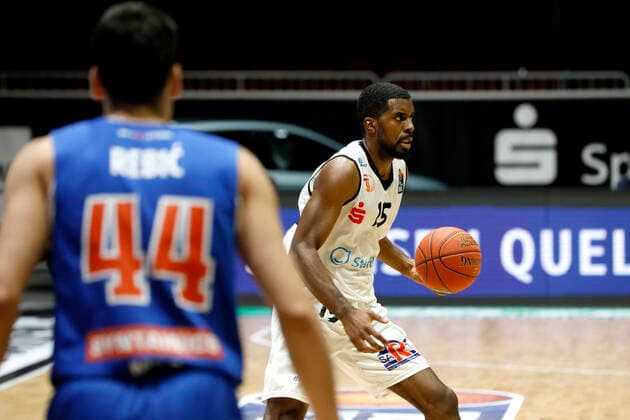 02 01 2022, easyCredit Basketball Bundesliga, BBL, season 2021 2022, men, Chemnitz Niners Syntainics MBC Frantz Massenat, Niners Chemnitz Chemnitz Fair Chemnitz Saxony Germany
