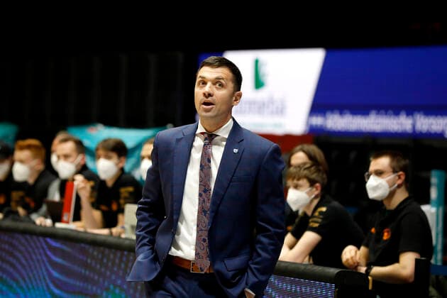 02 01 2022, easyCredit Basketball Bundesliga, BBL, season 2021 2022, men, Chemnitz Niners Syntainics MBC Igor Jovovic Head Coach , Syntainics MBC Chemnitz Chemnitz Fair Chemnitz Saxony Germany