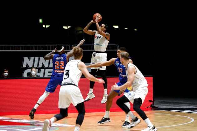 02 01 2022, easyCredit Basketball Bundesliga, BBL, 2021 2022 season, men, Chemnitz Niners Syntainics MBC Darion Atkins, Niners Chemnitz Chemnitz Fair Chemnitz Saxony Germany