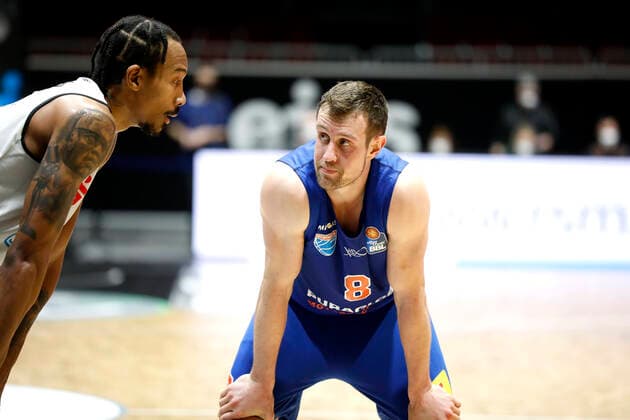 02 01 2022, easyCredit Basketball Bundesliga, BBL, 2021 2022 season, men, Chemnitz Niners Syntainics MBC Darion Atkins, Niners Chemnitz, Johannes Richter, Syntainics MBC Chemnitz Fair Chemnitz Saxony Germany