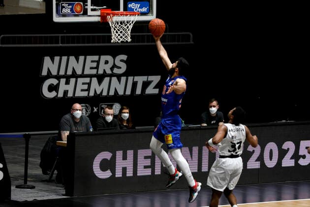 02 01 2022, easyCredit Basketball Bundesliga, BBL, season 2021 2022, men, Chemnitz Niners Syntainics MBC Behnam Yakhchali, Syntainics MBC Chemnitz Chemnitz Fair Chemnitz Saxony Germany