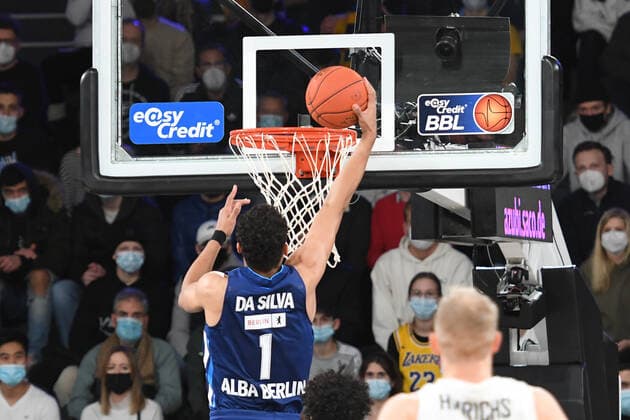 Basketball I Mens I 2021 2022 Season I Bundesliga I 13 Matchday I Hamburg Towers ALBA Berlin I 02 01 2022 Oscar da Silva 1, ALBA Berlin makes the basket Hamburg edel optics de Arena Hamburg Germany. Copyright: xLobeca AndreasxHannigx