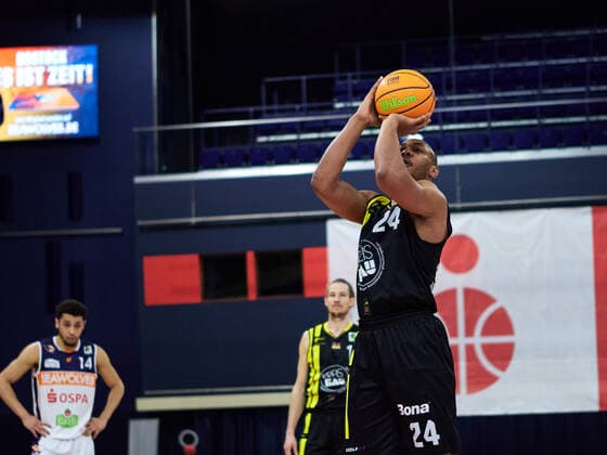 Free Throw by Jonathon Williams VfL Kirchheim Knights 24 Rostock Seawolves vs VfL Kirchheim Knights, 2 Barmer Basketball Bundesliga, ProA, 2 Bundesliga, Spielzeit 2021 2022, 17 Spieltag, 02 01 2022 Rostock Seawolves vs VfL Kirchheim Knights, 2 Barmer Basketball Bundesliga, ProA, Spielzeit 2021 2022, 17 Spieltag, 02 01 2022 Rostock Copyright: xStephaniexZerbe xEibner-Pressefotox EP_SZE