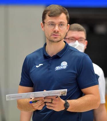 2 1 2022, Basketball, 2 Bundesliga Pro B, Dresden Titans TSV Oberhaching Topics, Dresdens coach Fabian Strauß, Saxony Germany
