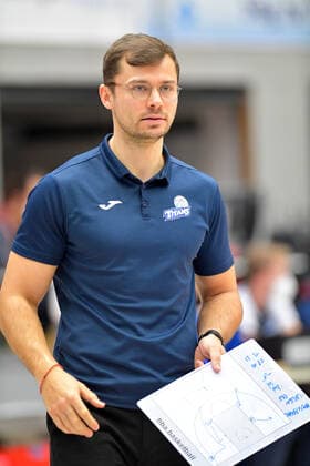 2 1 2022, Basketball, 2 Bundesliga Pro B, Dresden Titans TSV Oberhaching Topics, Dresdens coach Fabian Strauß, Saxony Germany
