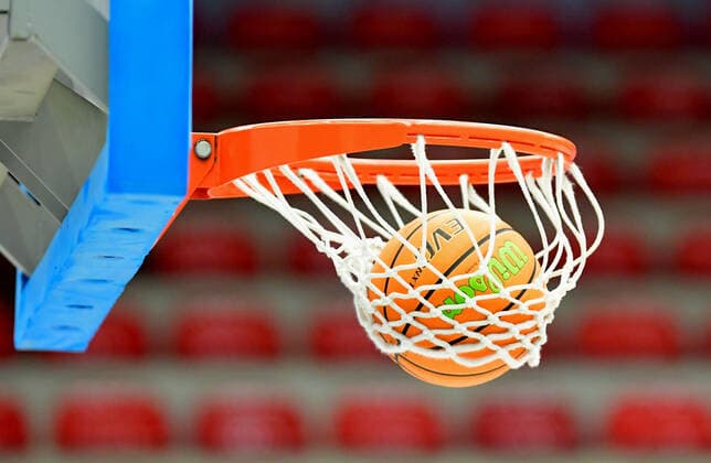 2 1 2022, Basketball, 2 Bundesliga Pro B, Dresden Titans TSV Oberhaching Topics, Ball in the basket, Saxony Germany