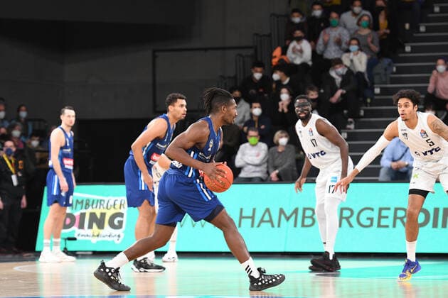 Basketball I Men I Season 2021 2022 I Bundesliga I 13 Matchday I Hamburg Towers ALBA Berlin I 02 01 2022 Jaleen Smith 3, ALBA Berlin with irresistible attack Hamburg edel optics de Arena Hamburg Germany Copyright: xLobeca AndreasxHannigx