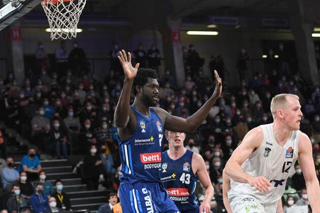 Basketball I Men I Season 2021 2022 I Bundesliga I 13 Matchday I Hamburg Towers ALBA Berlin I 02 01 2022 Christ Koumadje 21, ALBA Berlin Hamburg edel optics de Arena Hamburg Germany Copyright: xLobeca AndreasxHannigx