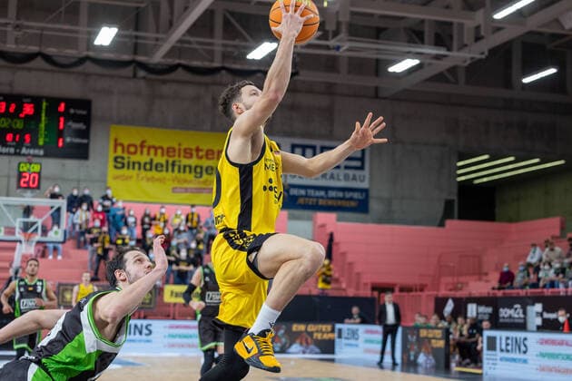 Joanic Gruettner Bacoul Tigers Tuebingen, 50 ¨¨Tigers Tuebingen vs Roemerstrom Gladiators Trier, 2 Basketball, Bundesliga, Pro A, Barmer 2 Basketball, Matchday 17, Season 2021 2022, 02 01 2022, ¨¨ Tigers Tuebingen Roemerstrom Gladiators Trier, Basketball, 2 Bundesliga, Barmer 2 Basketball, Matchday 17, Season 2021 2022, 02 01 2022 Tuebingen Copyright: xNinaxSander xEibnerxPressefotoxIx EP_NSR