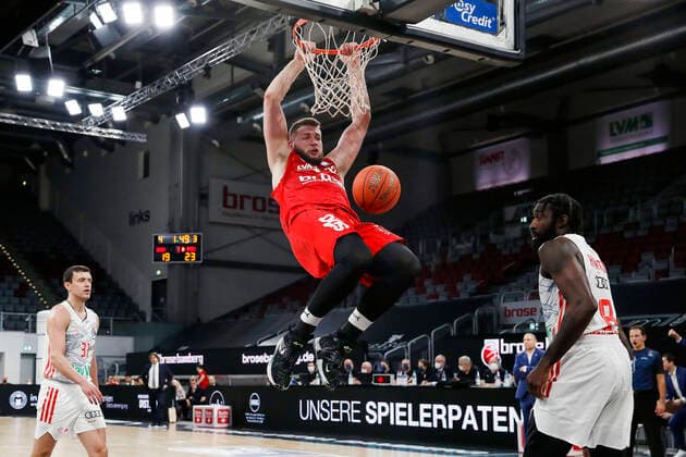 Martinas Geben Brose Bamberg, 22 Brose Bamberg FC Bayern München Muenchen easyCredit BBL Basketball Bundesliga Saison 2021 22 Spieltag 15, 02 01 2022 Bamberg, Brose Arena Copyright: DanielxLöb
