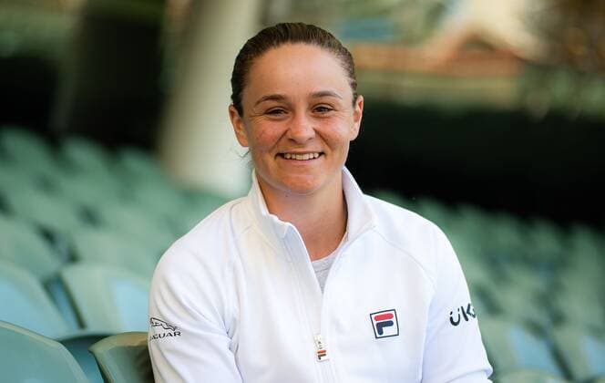 Mandatory Credit: Photo by Rob Prange Shutterstock (12683869ao) Ashleigh Barty of Australia talks to the media ahead of the 2022 Adelaide International WTA, Tennis Damen 500 tennis tournament Adelaide International, Tennis, Memorial Drive Tennis Centre, Adelaide, Australia - 03 Jan 2022 Adelaide International, Tennis, Memorial Drive Tennis Centre, Adelaide, Australia - 03 Jan 2022  Copyright: xRobxPrange Shutterstockx 12683869ao