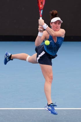 ADELAIDE, AUSTRALIA - JANUARY 03: Tamara Zidansek of Slovakia hits a backhand during the WTA, Tennis Damen singles match between Tamara Zidansek of Slovakia and Maria Sakkari of Greece on day one of the Adelaide International tennis tournament at Memorial Drive on January 03, 2022 in Adelaide, Australia. (Photo by Peter Mundy Speed Media Icon Sportswire) TENNIS: JAN 03 - Adelaide International Icon220103005