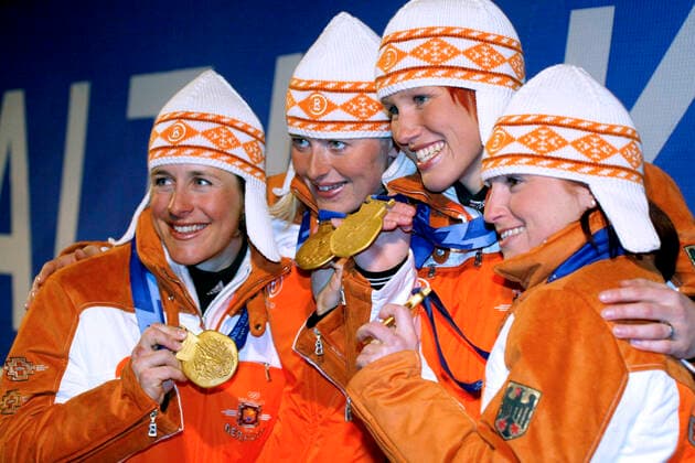 DISL Uschi, APEL Katrin, WILHELM Kati und HENKEL Andrea Team GER Biathlon Staffel der Frauen 1.Platz Biathlon Frauen Staffel Deutschland holt Goldmedaille Olympische Winterspiele 2002 Salt Lake City USA am 18. 02.2002 in Salt Lake City *** DISL Uschi, APEL Katrin, WILHELM Kati and HENKEL Andrea Team GER Biathlon Relay Women 1 Place Biathlon Women Relay Germany wins Gold Medal Olympic Winter Games 2002 Salt Lake City USA on 18 02 2002 in Salt Lake City