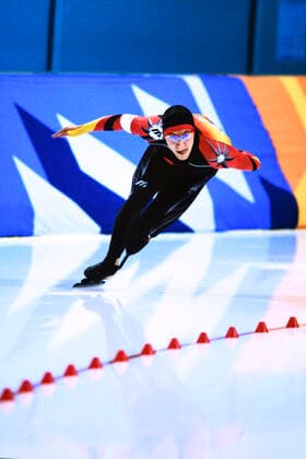 FRIESINGER Anni Team GER 1.Platz 1 500m der Frauen Eisschnelllauf Team GER Olympiasiegerin Olympische Winterspiele 2002 Salt Lake City USA am 20. 02. 2002 in Salt Lake City *** FRIESINGER Anni Team GER 1 place 1 500m women speed skating team GER Olympic Winter Games 2002 Salt Lake City USA on 20 02 2002 in Salt Lake City