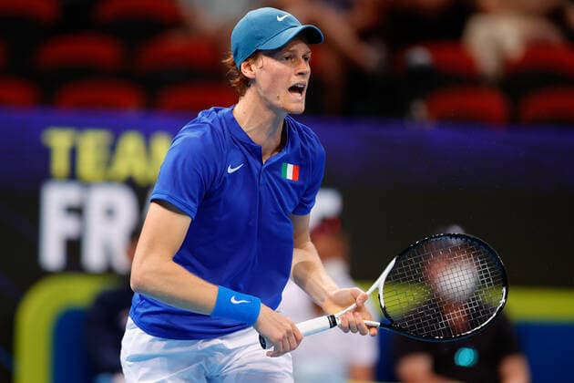 Jannik Sinner of Team Italy hits looks on during the ATP, Tennis Herren Cup at Qudos Bank Arena, Sydney Olympic Park Tennis Centre, Sydney, Australia on 4 January 2022. Copyright: xPeterxDovganx 30460182