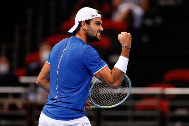 Matteo Berrettini of Team Italy raises his fist against Ugo Humbert of Team France during the ATP, Tennis Herren Cup at Qudos Bank Arena, Sydney Olympic Park Tennis Centre, Sydney, Australia on 4 January 2022. Copyright: xPeterxDovganx 30460214