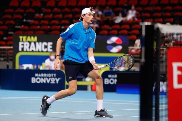 Ugo Humbert of Team France plays a shot against Matteo Berrettini of Team Italy during the ATP, Tennis Herren Cup at Qudos Bank Arena, Sydney Olympic Park Tennis Centre, Sydney, Australia on 4 January 2022. Copyright: xPeterxDovganx 30460220