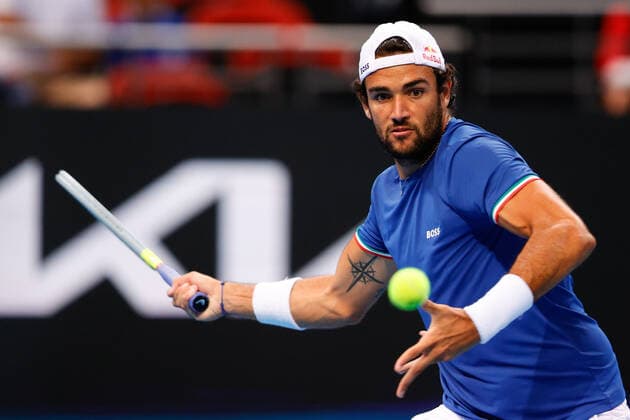Matteo Berrettini of Team Italy plays a shot against Ugo Humbert of Team France during the ATP, Tennis Herren Cup at Qudos Bank Arena, Sydney Olympic Park Tennis Centre, Sydney, Australia on 4 January 2022. Copyright: xPeterxDovganx 30460230