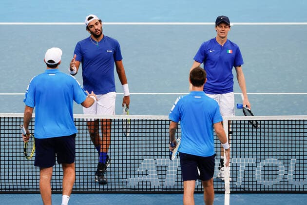 Matteo Berrettini and Jannik Sinner of Team Italy celebrate defeating Fabrice Martin and Edouard Roger-Vasselin of Team France during the ATP, Tennis Herren Cup at Qudos Bank Arena, Sydney Olympic Park Tennis Centre, Sydney, Australia on 4 January 2022. Copyright: xPeterxDovganx 30460258