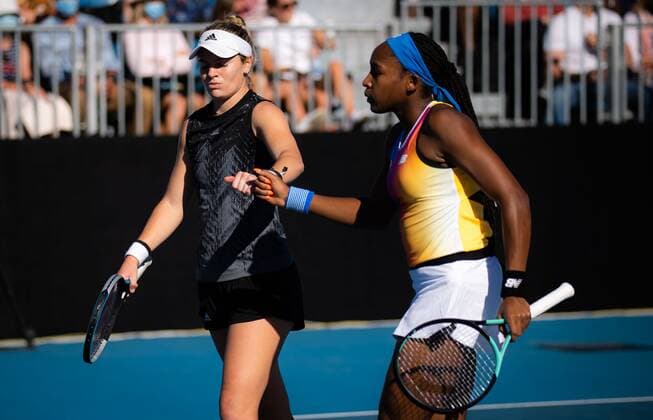 Mandatory Credit: Photo by Rob Prange Shutterstock (12683870eo) Cori Gauff & Catherine McNally of the United States playing doubles at the 2022 Adelaide International WTA, Tennis Damen 500 tennis tournament Adelaide International, Tennis, Memorial Drive Tennis Centre, Adelaide, Australia - 04 Jan 2022 Adelaide International, Tennis, Memorial Drive Tennis Centre, Adelaide, Australia - 04 Jan 2022  Copyright: xRobxPrange Shutterstockx 12683870eo