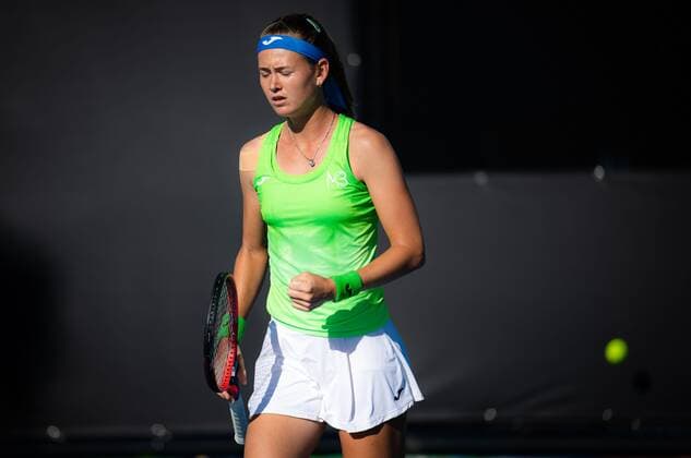 Mandatory Credit: Photo by Rob Prange Shutterstock (12683870fm) Marie Bouzkova of the Czech Republic in action during the first round of the 2022 Adelaide International WTA, Tennis Damen 500 tennis tournament Adelaide International, Tennis, Memorial Drive Tennis Centre, Adelaide, Australia - 04 Jan 2022 Adelaide International, Tennis, Memorial Drive Tennis Centre, Adelaide, Australia - 04 Jan 2022  Copyright: xRobxPrange Shutterstockx 12683870fm