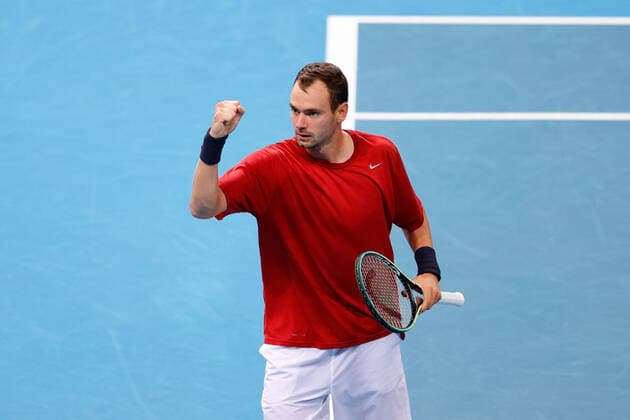 Roman Safiullin of Team Russia pumps his fist against James Duckworth of Team Australia during the ATP, Tennis Herren Cup at Qudos Bank Arena, Sydney Olympic Park Tennis Centre, Sydney, Australia on 4 January 2022. Copyright: xPeterxDovganx 30460297