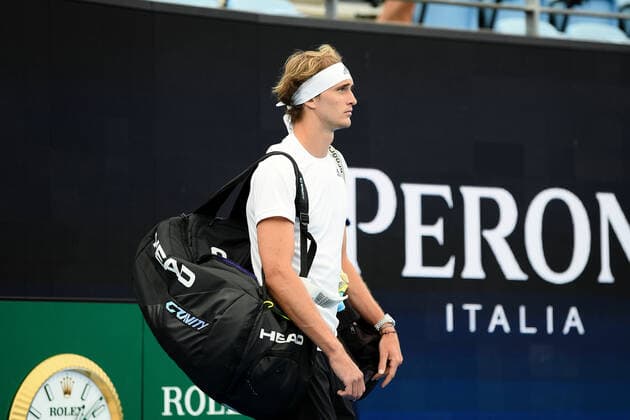SYDNEY, AUSTRALIA - JANUARY 04: Alexander Zverev of Germany walks on court for the ATP, Tennis Herren Cup Tennis match between Alexander Zverev of Germany and Taylor Fritz of USA at Ken Rosewall Arena on January 04, 2022 in Sydney, Australia. (Photo by Steven Markham Icon Sportswire) TENNIS: JAN 04 ATP Cup Sydney Icon2201040135