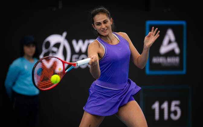 January 4, 2022, ADELAIDE, AUSTRALIA: Anastasia Gasanova of Russia in action during the first round of the 2022 Adelaide International WTA, Tennis Damen 500 tennis tournament against Elina Svitolina of Ukraine ADELAIDE AUSTRALIA - ZUMAa181 20220104_zaa_a181_015 Copyright: xRobxPrangex