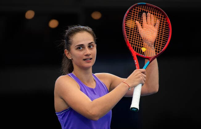 January 4, 2022, ADELAIDE, AUSTRALIA: Anastasia Gasanova of Russia in action during the first round of the 2022 Adelaide International WTA, Tennis Damen 500 tennis tournament against Elina Svitolina of Ukraine ADELAIDE AUSTRALIA - ZUMAa181 20220104_zaa_a181_082 Copyright: xRobxPrangex