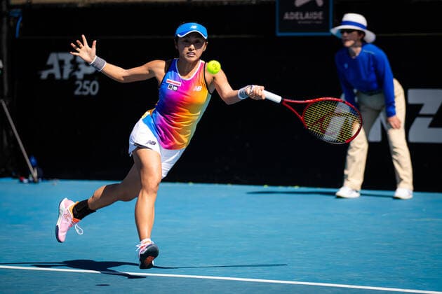 January 4, 2022, ADELAIDE, AUSTRALIA: Misaki Doi of Japan in action during the first round of the 2022 Adelaide International WTA, Tennis Damen 500 tennis tournament against Kristina Kucova of Slovakia ADELAIDE AUSTRALIA - ZUMAa181 20220104_zaa_a181_132 Copyright: xRobxPrangex