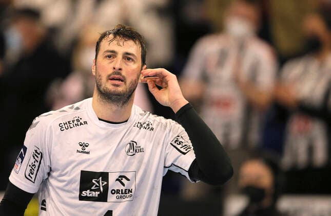 Photo skeptical expression at Domagoj Duvnjak Kiel Handball Men on 22 12 2021 1 Liga THW Kiel TVB Stuttgart 35 31