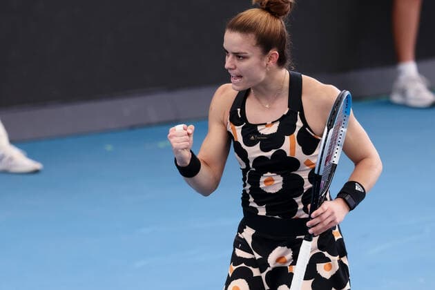 ADELAIDE, AUSTRALIA - JANUARY 05: Maria Sakkari of Greece reacts on a point during the WTA, Tennis Damen singles match between Shelby Rogers of United States and Maria Sakkari of Greece on day three of the Adelaide International tennis tournament at Memorial Drive on January 05, 2022 in Adelaide, Australia. (Photo by Peter Mundy Speed Media Icon Sportswire) TENNIS: JAN 05 Adelaide International Icon220105126