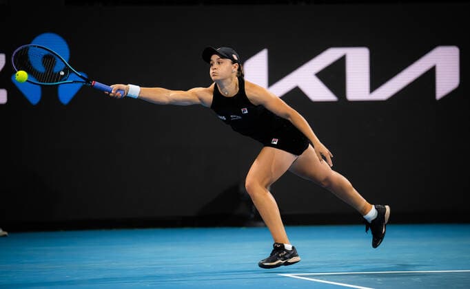 January 5, 2022, ADELAIDE, AUSTRALIA: Ashleigh Barty of Australia in action during the second round of the 2022 Adelaide International WTA, Tennis Damen 500 tennis tournament against Cori Gauff of the United States ADELAIDE AUSTRALIA - ZUMAa181 20220105_zaa_a181_117 Copyright: xRobxPrangex