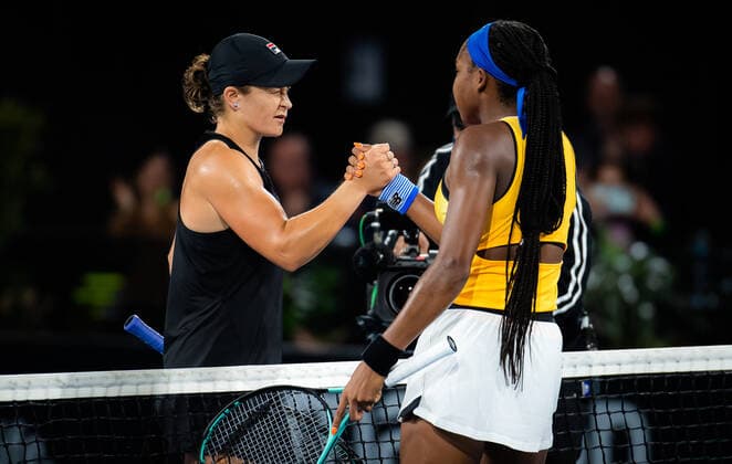 January 5, 2022, ADELAIDE, AUSTRALIA: Ashleigh Barty of Australia & Cori Gauff of the United States in action during the second round of the 2022 Adelaide International WTA, Tennis Damen 500 tennis tournament ADELAIDE AUSTRALIA - ZUMAa181 20220105_zaa_a181_136 Copyright: xRobxPrangex