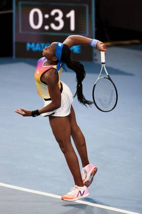 ADELAIDE, AUSTRALIA - JANUARY 05: Coco Gauff of United States serves the ball during the WTA, Tennis Damen singles match between Ash Barty of Australia and Coco Gauff of United States on day three of the Adelaide International tennis tournament at Memorial Drive on January 05, 2022 in Adelaide, Australia. (Photo by Peter Mundy Speed Media Icon Sportswire) TENNIS: JAN 05 Adelaide International Icon220105264