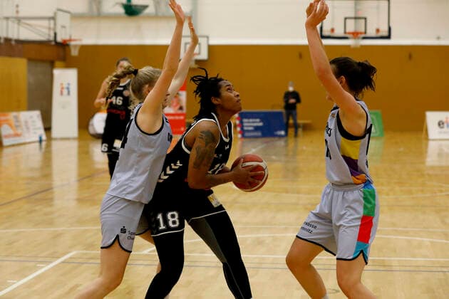 05 01 2022, womens basketball, DBBL Cup, quarterfinal, season 2021 2022, women, Chemcats Chemnitz Rheinland Lions Brianna Rollerson, Rheinland Lions Chemnitz Sporthalle am Schlossteich Sachsen Germany