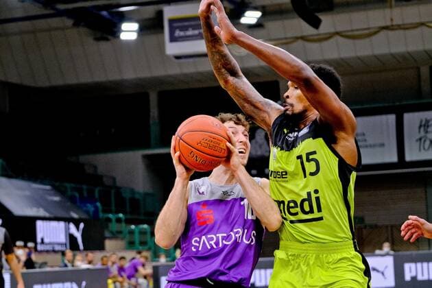 medi bayreuth BG Goettingen , Basketball, Bundesliga, BBL, Spieltag 2, Spielzeit 2021 2022, 05 01 2022, medi bayreuth BG Goettingen , Basketball, Bundesliga, BBL, Spieltag 2, Spielzeit 2021 2022, 05 01 2022, Foto EIBNER Thorsten Ochs Bayreuth Copyright: xEibner-Pressefoto ThorstenxOchsx EP_TOS