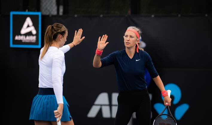 Mandatory Credit: Photo by Rob Prange Shutterstock (12683873dy) Victoria Azarenka of Belarus & Paula Badosa of Spain playing doubles at the 2022 Adelaide International WTA, Tennis Damen 500 tennis tournament Adelaide International, Tennis, Memorial Drive Tennis Centre, Adelaide, Australia - 06 Jan 2022 Adelaide International, Tennis, Memorial Drive Tennis Centre, Adelaide, Australia - 06 Jan 2022  Copyright: xRobxPrange Shutterstockx 12683873dy