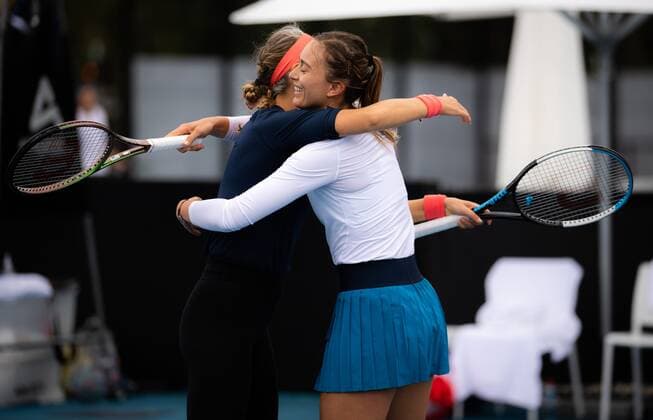 Mandatory Credit: Photo by Rob Prange Shutterstock (12683873dm) Victoria Azarenka of Belarus & Paula Badosa of Spain playing doubles at the 2022 Adelaide International WTA, Tennis Damen 500 tennis tournament Adelaide International, Tennis, Memorial Drive Tennis Centre, Adelaide, Australia - 06 Jan 2022 Adelaide International, Tennis, Memorial Drive Tennis Centre, Adelaide, Australia - 06 Jan 2022  Copyright: xRobxPrange Shutterstockx 12683873dm