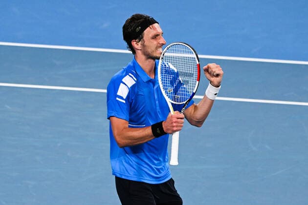 TENNIS ATP, Tennis Herren CUP, Arthur Rinderknech of Team France celebrates victory after winning his match against James Duckworth of Team Australia on Day 6 of the ATP Cup tennis tournament at the Ken Rosewall Arena in Sydney, Thursday, January 6, 2022. ( NO ARCHIVING, EDITORIAL USE ONLY, NO USE IN BOOKS WITHOUT CONSENT SYDNEY NSW AUSTRALIA  Copyright: xJAMESxGOURLEYx 20220106001611192412