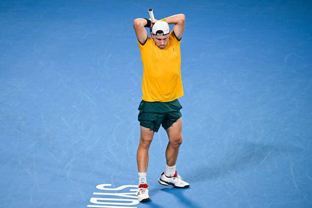 TENNIS ATP, Tennis Herren CUP, James Duckworth of Team Australia looks dejected during his match against Arthur Rinderknech of Team France on Day 6 of the ATP Cup tennis tournament at the Ken Rosewall Arena in Sydney, Thursday, January 6, 2022. ( NO ARCHIVING, EDITORIAL USE ONLY, NO USE IN BOOKS WITHOUT CONSENT SYDNEY NSW AUSTRALIA  Copyright: xJAMESxGOURLEYx 20220106001611192450