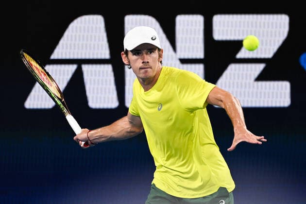 TENNIS ATP, Tennis Herren CUP, Alex de Minaur of Team Australia in action during his match against Ugo Humbert of Team France on Day 6 of the ATP Cup tennis tournament at the Ken Rosewall Arena in Sydney, Thursday, January 6, 2022. ( NO ARCHIVING, EDITORIAL USE ONLY, NO USE IN BOOKS WITHOUT CONSENT SYDNEY NSW AUSTRALIA  Copyright: xJAMESxGOURLEYx 20220106001611199819