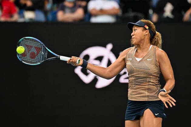 January 6, 2022: Naomi Osaka of Japan in action against Marina Zanevska of Belgium during their second round women s singles match at the WTA, Tennis Damen Melbourne Summer Set tennis tournament ahead of the Australian Open Grand Slam in Melbourne, Australia. Cal Media. Osaka won 6:1 6:1 Melbourne Australia - ZUMAc04_ 20220106_zaf_c04_003 Copyright: xSydneyxLowx