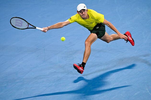 TENNIS ATP, Tennis Herren CUP, Alex de Minaur of Team Australia in action during his match against Ugo Humbert of Team France on Day 6 of the ATP Cup tennis tournament at the Ken Rosewall Arena in Sydney, Thursday, January 6, 2022. ( NO ARCHIVING, EDITORIAL USE ONLY, NO USE IN BOOKS WITHOUT CONSENT SYDNEY NSW AUSTRALIA  Copyright: xJAMESxGOURLEYx 20220106001611205359